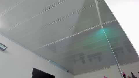 Maeve  online show from 01.08.25