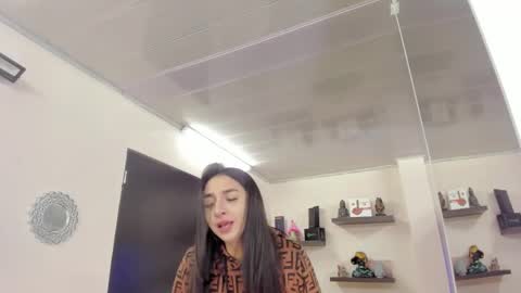 Maeve  online show from 01.31.25