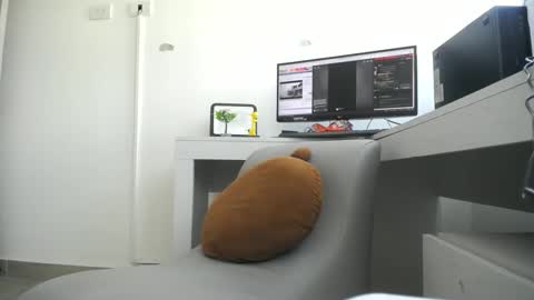 A l a n a online show from 01.12.25