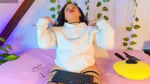 Snapshot of alanaa_gomezz chatting on 06.18.26 Alana Gmez online show from 06.18.26