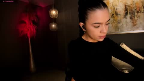 Alana online show from 09.12.25