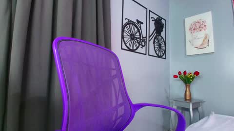 Snapshot of alanalove19 chatting on 01.17.25 Alana online show from 01.17.25