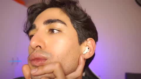 idenavarre online show from 12.03.24