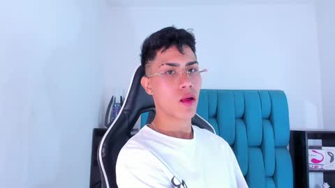 alannaughty_ online show from 02.07.25