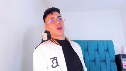 alannaughty_ online show from 03.07.25