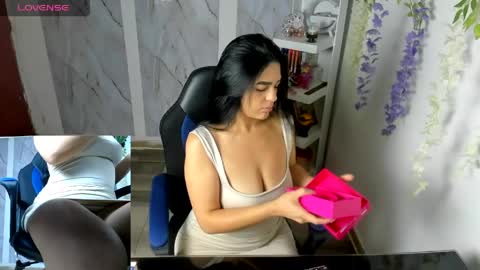 Snapshot of alayasmile chatting on 05.10.26 Alaya online show from 05.10.26