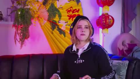 albaandthayron online show from 10.25.25