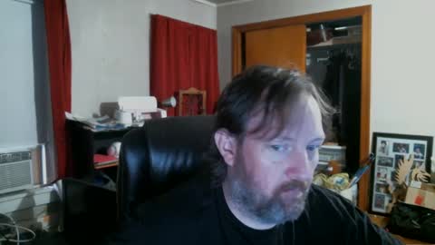 Snapshot of alberik2316 chatting on 10.12.25 Alberik online show from 10.12.25