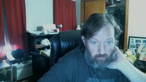 Snapshot of alberik2316 chatting on 11.23.25 Alberik online show from 11.23.25