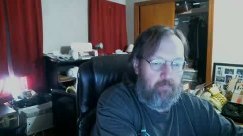 Snapshot of alberik2316 chatting on 12.14.25 Alberik online show from 12.14.25