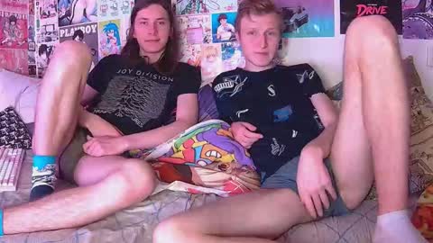 Snapshot of albertpainhate chatting on 12.14.25 Albert You can ------------ support me at online show from 12.14.25