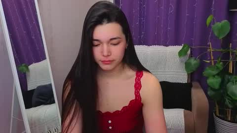 Snapshot of albi_sunny chatting on 01.19.26 Albi online show from 01.19.26