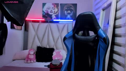 ale_noah_xxx online show from 01.05.25