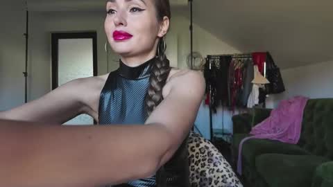 Snapshot of alecssalove chatting on 10.20.25 Alecssalove online show from 10.20.25