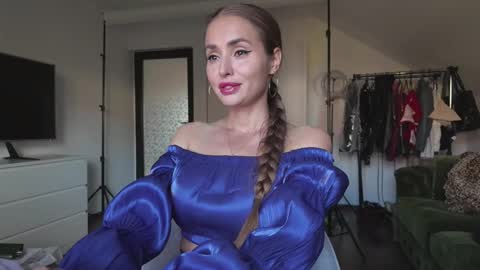 Snapshot of alecssalove chatting on 10.29.25 Alecssalove online show from 10.29.25