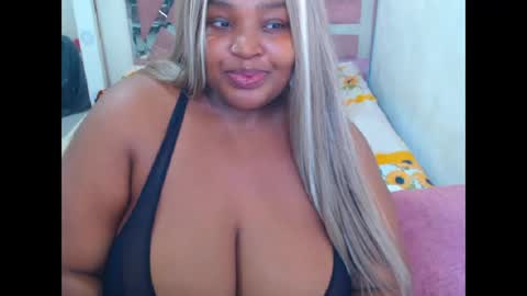 Snapshot of aleeinvein1 chatting on 06.19.26 aleeinvein1 online show from 06.19.26