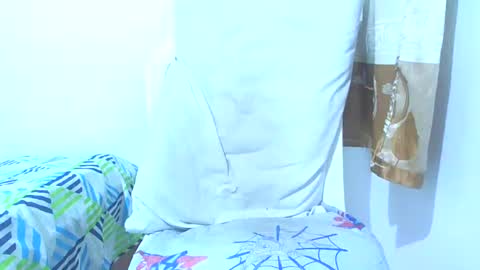 AleHot online show from 09.17.25