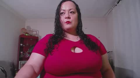 Snapshot of aleia_taylor chatting on 11.08.25 aleia taylor online show from 11.08.25