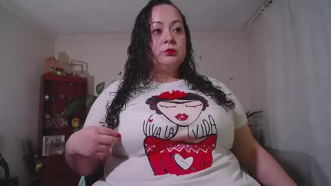 Snapshot of aleia_taylor chatting on 11.23.25 aleia taylor online show from 11.23.25