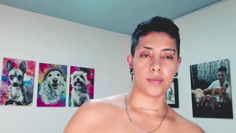 Snapshot of aleja1214 chatting on 02.24.25 Alejandra online show from 02.24.25