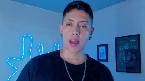 Snapshot of aleja1214 chatting on 09.22.25 Alejandra online show from 09.22.25