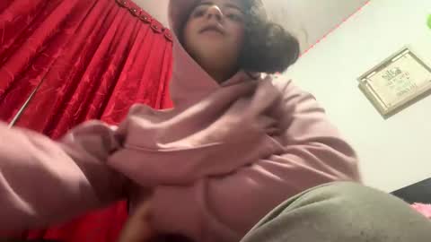 Snapshot of aleja_hill chatting on 04.21.26 Aleja Hill online show from 04.21.26