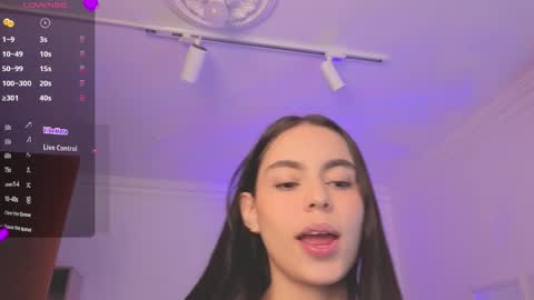 Alejandra online show from 04.05.26