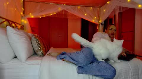 ALEJADOLLTS online show from 01.31.26