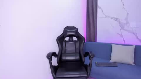 Snapshot of alejagarcia_ chatting on 09.15.25 CUTE ALEJA online show from 09.15.25