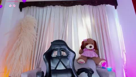 Snapshot of alejagarcia_ chatting on 02.14.26 CUTE ALEJA online show from 02.14.26