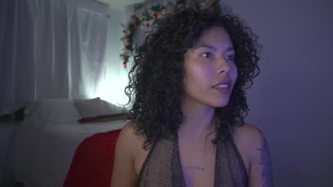 Snapshot of alejandra_kiss98 chatting on 12.22.24 O.F alejandra h1998 stream 300 pm - 1100 pm online show from 12.22.24