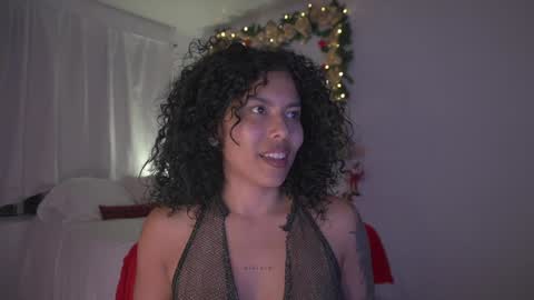 Snapshot of alejandra_kiss98 chatting on 12.23.24 O.F alejandra h1998 stream 300 pm - 1100 pm online show from 12.23.24