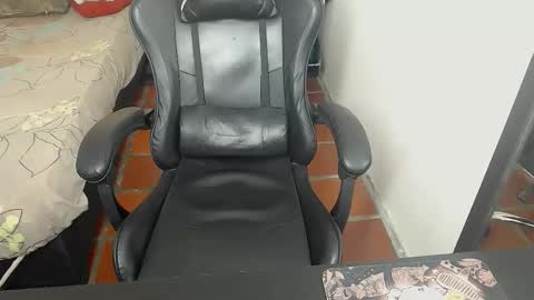 Snapshot of alejandro_cutee chatting on 11.16.25 alejandro_cutee online show from 11.16.25