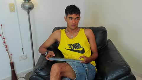 Snapshot of alejandro_williams chatting on 06.12.26 Alejandro williams online show from 06.12.26