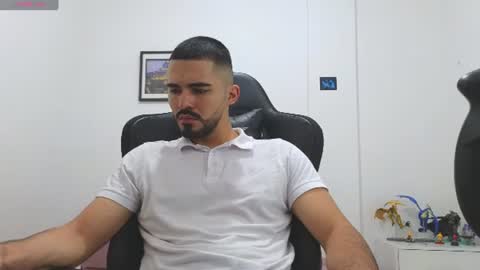 Snapshot of alejandroo_7 chatting on 07.08.26 alejandroo_7 online show from 07.08.26