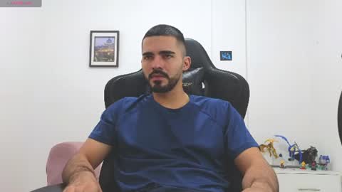 Snapshot of alejandroo_7 chatting on 07.10.26 alejandroo_7 online show from 07.10.26