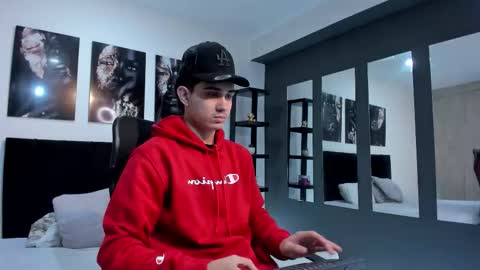 alejo_gray1 online show from 01.15.26