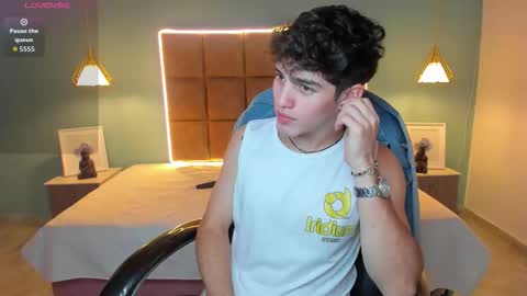 ALejoo Saenz online show from 11.08.25