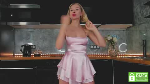 Snapshot of aleksa_cutie chatting on 04.04.26 Next stream - 2 dec - online show from 04.04.26