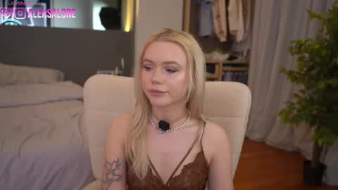 Lexi online show from 03.04.26