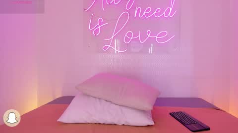 Aleksandra  online show from 11.12.25