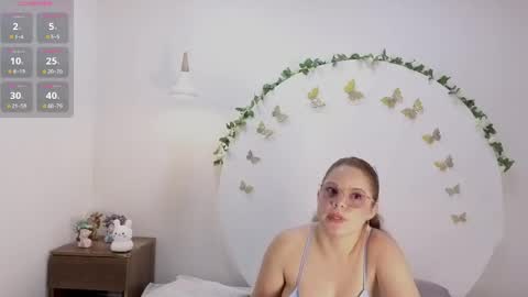 Snapshot of alesia_rose chatting on 05.26.26 Ambar online show from 05.26.26