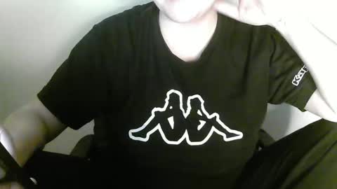 Snapshot of alesialux chatting on 04.23.26 Alesia online show from 04.23.26