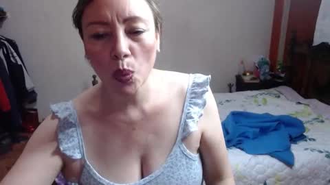 Snapshot of aleska_sex chatting on 01.26.25 ALESKA online show from 01.26.25
