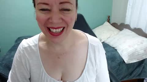 Snapshot of aleska_sex chatting on 11.10.25 ALESKA online show from 11.10.25