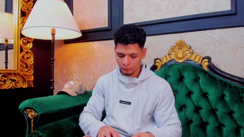 Snapshot of aless_king chatting on 01.16.25 Alessandro King online show from 01.16.25