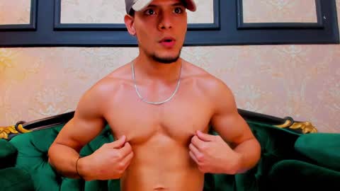 Snapshot of aless_king chatting on 01.28.25 Alessandro King online show from 01.28.25