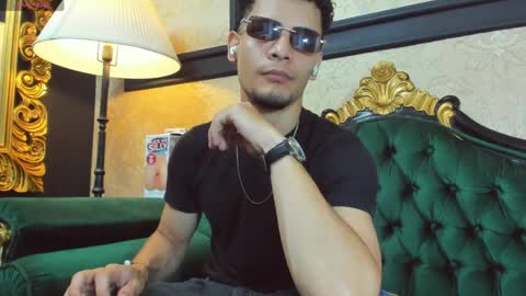 Snapshot of aless_king chatting on 03.31.26 Alessandro King online show from 03.31.26