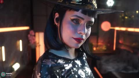 Snapshot of alessa_goreng chatting on 11.01.25 Alessa Goreng online show from 11.01.25