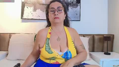 Alessandra online show from 04.14.26